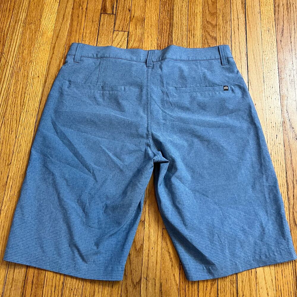 Travis Mathew Shorts Mens 32 Blue Performance Golf Stretch Flat Front - Picture 3 of 9